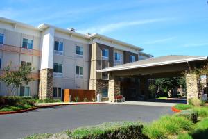 Gallery image of Holiday Inn Express Hotel & Suites Napa Valley-American Canyon, an IHG Hotel in American Canyon