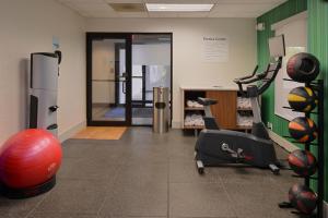 Fitness centrum a/nebo fitness zařízení v ubytování Holiday Inn Express Olean by IHG
