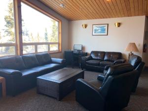 Posezení v ubytování Aurora Denali Lodge