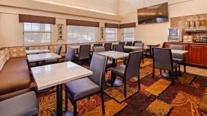 Posezení v ubytování Best Western Plus Oklahoma City Yukon
