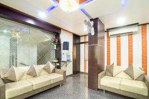 Gallery image of Hotel Satkar in Surat