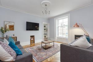 Dollar Apartments-41 Bridge Street