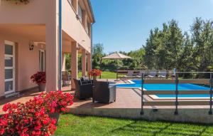 Bazén v ubytovaní Apartment Kata with Private Pool alebo v jeho blízkosti