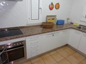Algarve Praia Verde tesisinde mutfak veya mini mutfak