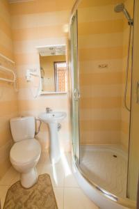 Kúpeľňa v ubytovaní Villa Zhanna