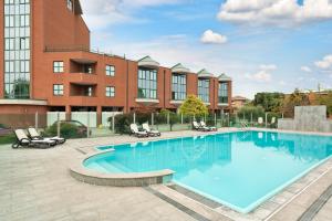 Bazén v ubytování Rivoli Hotel nebo v jeho okolí