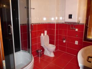 Kupatilo u objektu Sobe Rooms Aleksandar