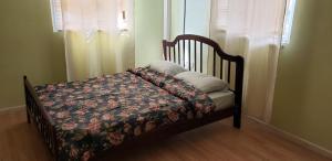 Postel nebo postele na pokoji v ubytování Unit 5/6 Private Apartment - Roseau