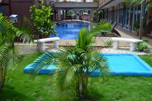 Bazen u ili blizu objekta Beachfront Hotel Tramonto