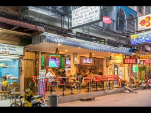 Gallery image of Tuk’s Sports Bar in Pattaya Central