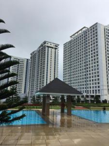 大雅台TAGAYTAY WIND CONDO, 4pax,3BEDS,FF,AC WIFI的相册照片