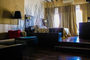 A seating area at Hotel Rural Plaza Mayor Chinchon