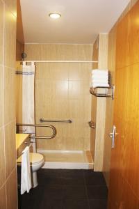 Ванна кімната в Apartamentos Montegorbea