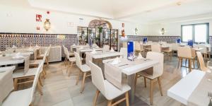 Restaurace v ubytování Globales Pueblo Andaluz