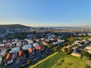 Afbeelding uit fotogalerij van Disa Park 14th Floor Apartment with City Views in Kaapstad