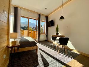 Posteľ alebo postele v izbe v ubytovaní Tamok Lifestyle Villa