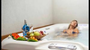 Φωτογραφία από το άλμπουμ του Aphrodite Beachfront Apartment στην Καζιβερά +67 φωτογραφίες