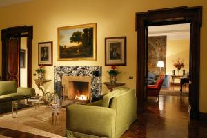 Posezení v ubytování Villa Spalletti Trivelli - Small Luxury Hotels of the World