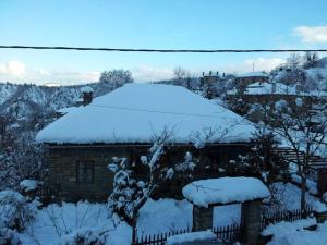 Frixos House v zime