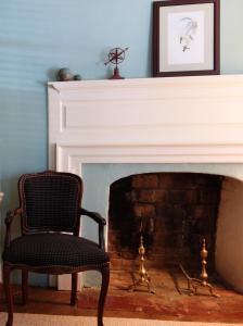 A seating area at Inn at Glencairn