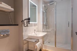 Salle de bains dans l'établissement Ibis Styles Toulouse Capitole