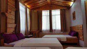 Una cama o camas en una habitación de Sagada Lodging Home
