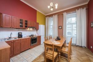 Kuchyňa alebo kuchynka v ubytovaní Liliova Apartments