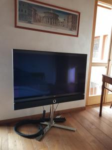 TV a/nebo společenská místnost v ubytování Residenza Tre Corone