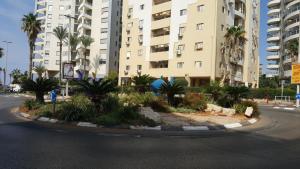 Gallery image of Beutifull view of batyam in Bat Yam