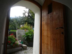 A garden outside Penzion-apartmán Souček