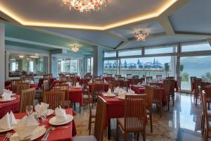 Restaurant o un lloc per menjar a Hotel Internazionale