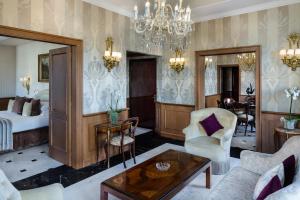 Posedenie v ubytovaní Baglioni Hotel Regina - The Leading Hotels of the World