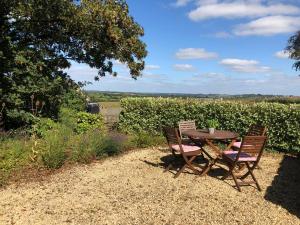 Gallery image of The View Cottage - Tennis Court - Nr Frome, Longleat in Frome