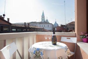 Balkón alebo terasa v ubytovaní Venice Luxury Terrace View of San Marco