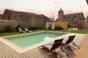 Swimmingpoolen hos eller tæt på Can Marisch Les Corts