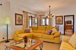 A seating area at Villa Vidal
