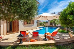 The swimming pool at or close to Villa Vidal