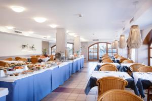 En restaurant eller et spisested på Prestige Mar y Sol