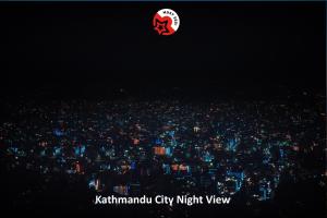 Uma vista geral de Pokhara ou a vista da cidade a partir do hotel