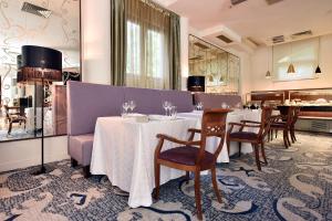 Зона вітальні в Hotel Ziya