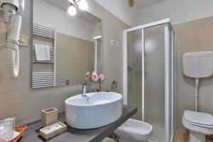 Koupelna v ubytování Hotel Roma