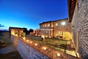 Gambar di galeri bagi Luxury Stone Villa Salt Water Pool di Rapolano Terme +37 gambar