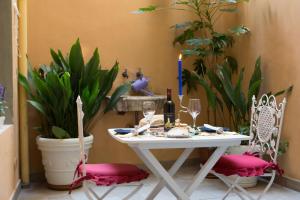 Vonkajšia záhrada v ubytovaní Charming Fiesolana Apartment in heart of Florence