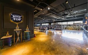 CM Park Hotel的证书、奖牌、标识或其他文件