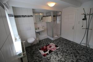 Koupelna v ubytování Pension Haus Butz