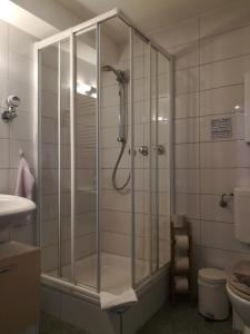 Bathroom sa Ferienappartement Ruhrtal Witten
