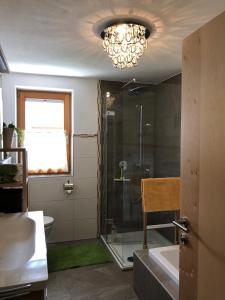Phòng tắm tại Apartment Sunshine Bruck am Ziller