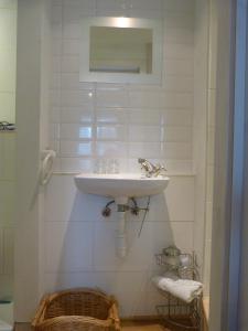 Uma casa de banho em B&B Sparrow's Nest
