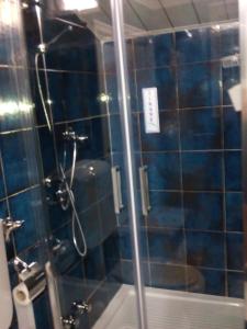 Il Pittore di Stelle B&B tesisinde bir banyo