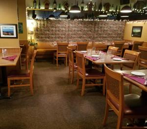 Restorāns vai citas vietas, kur ieturēt maltīti, naktsmītnē Soldotna Inn